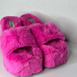Steve Madden Women's Hot Pink Plush Slippers